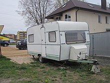 Fotografia di un rimorchio da viaggio o un camper