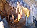 English: Some destroyed stalactites Deutsch: Einige zerstörte Tropfsteine