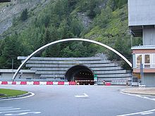 Tunnel du mont-blanc coté italien.jpg