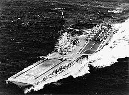 USS Randolph (CVS-15) en cours le 25 octobre 1959 (USN 1059601) .jpg