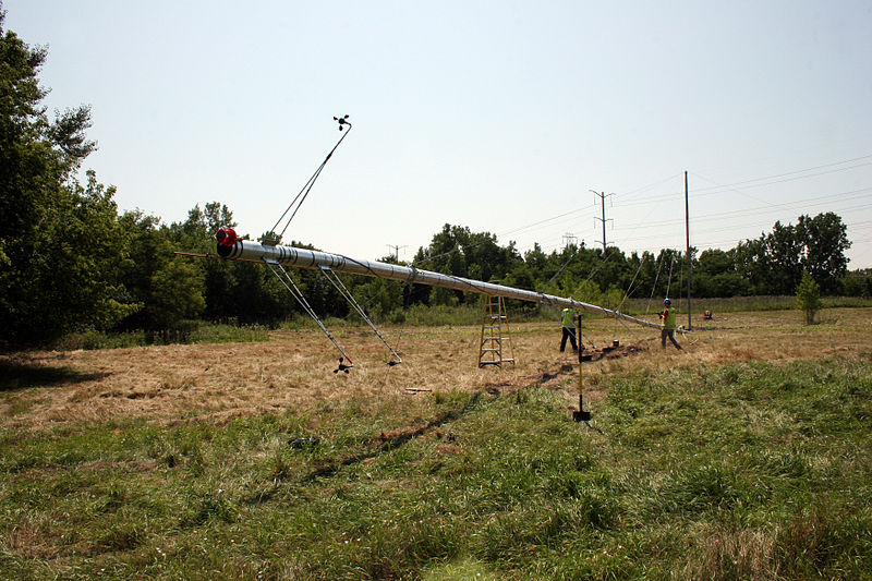 File:US Navy 090812-N-9876C-002 Public Works Department Great Lakes engineering technicians and contractors install a 200-foot wind-testing tower.jpg