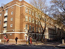 The main building of the University of London Union (now rebranded as 'Student Central, London') University of London Union, Malet Street, London-22April2008.jpg