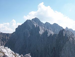 Vordere (left) and Hintere Gamsflucht (right) seen from the north from Lärchegg