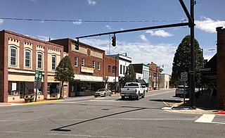 <span class="mw-page-title-main">Windsor, North Carolina</span> Town in North Carolina, United States