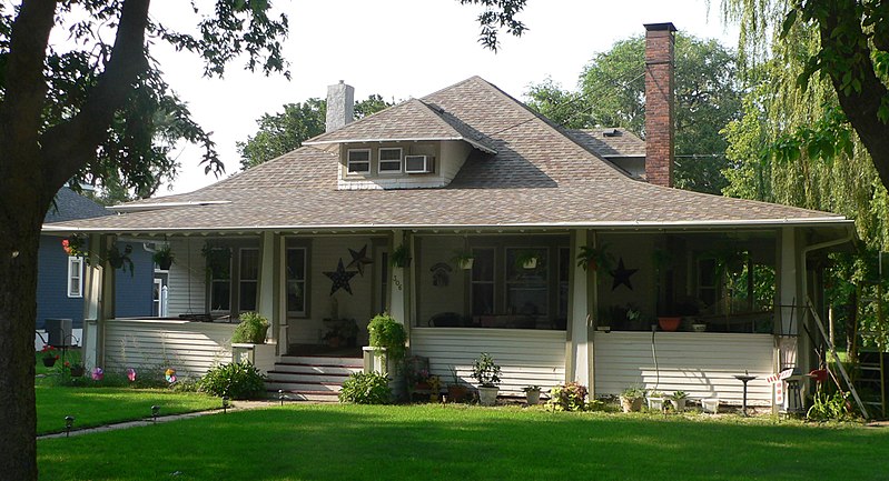 File:Wm Smith house, Stickney, SD, from SSE 1.jpg