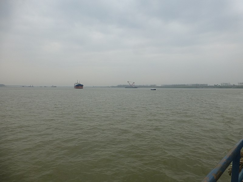 File:Yangtze - Panjiawan-Yanwo ferry - P1540310.JPG