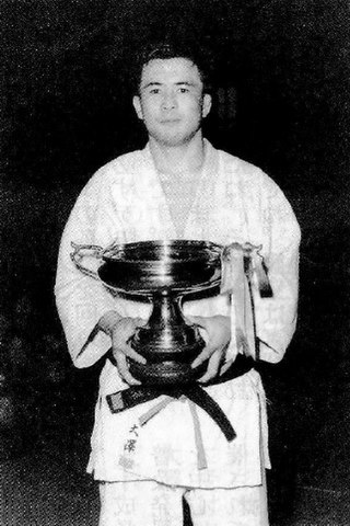 <span class="mw-page-title-main">Yoshimi Osawa</span> Japanese judoka (1926–2022)