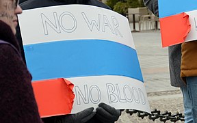 " Russian diaspora protest against war in Ukraine ".jpg