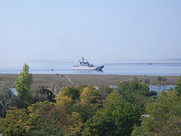 Десантний корабель «Костянтин Ольшанський» під час навчань в Донузлаві. 2009.