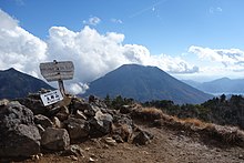 太郎山からの男体山と中禅寺湖