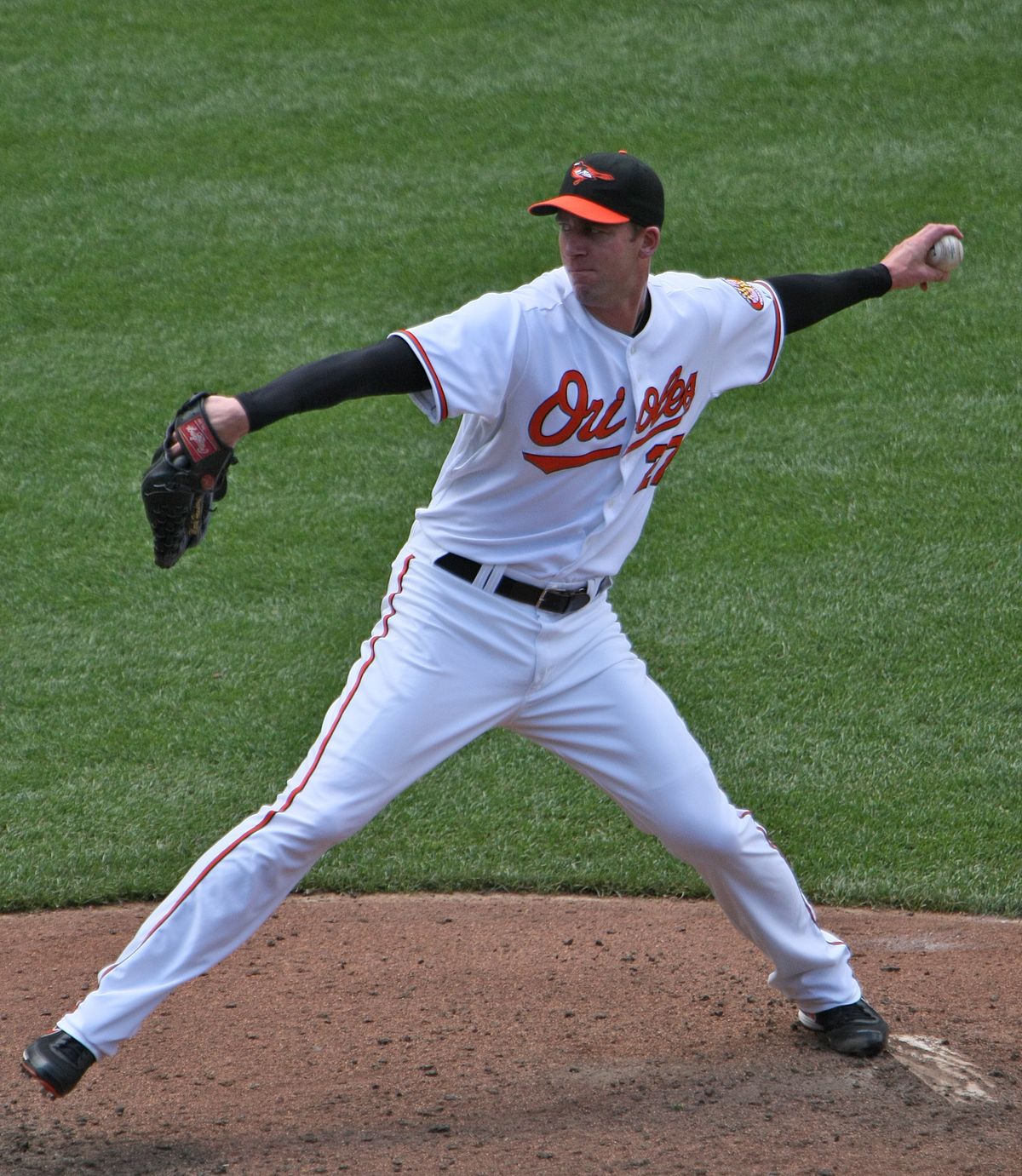 Baltimore Orioles' Mark Hendrickson, right, speaks with catcher