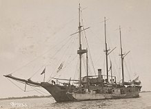 Schooner Alexander Agassiz alongside USS Vicksburg in March 1918 111-SC-7235 - US Warship and its prize - NARA - 55175284-cropped.jpg