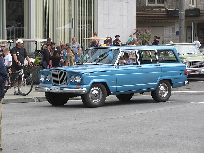 File:1963-64 Kaiser Jeep Wagoneer (20190355076).jpg