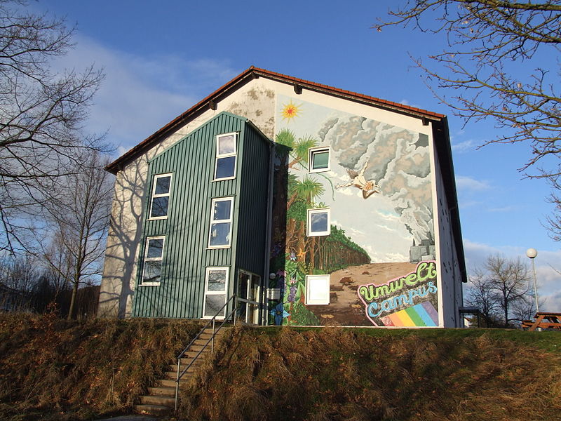 File:1 - Wandgemälde Umwelt-Campus Birkenfeld mit Aufschrift Umwelt-Campus.JPG