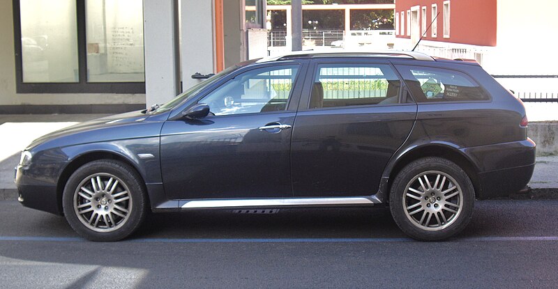 File:2006 Alfa Romeo 156 Crosswagon.JPG