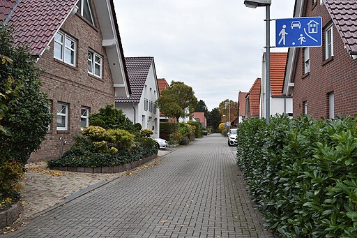 2021-11-06 Lina-Hähnle-Weg 02