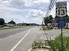 US 13 southbound in Cheswold 2022-07-16 13 18 21 View south along U.S. Route 13 (DuPont Boulevard) at Delaware State Route 42 (Fast Landing Road-Main Street) in Cheswold, Kent County, Delaware.jpg