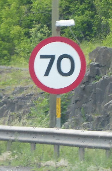 Speed limit sign at the exit for Edinburgh (Junction 2)