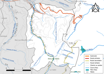 Carte en couleur présentant le réseau hydrographique de la commune