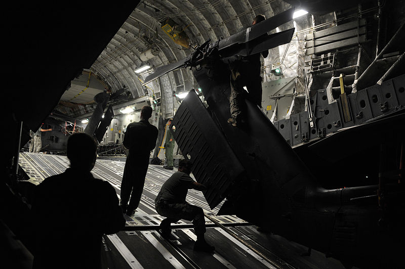 File:A U.S. Army crew chief, right, with the 3rd Battalion, 160th Special Operations Aviation Regiment (SOAR) and an Air Force loadmaster with the 15th Airlift Squadron guide an MH-60 Black Hawk helicopter while 110823-F-WA575-004.jpg