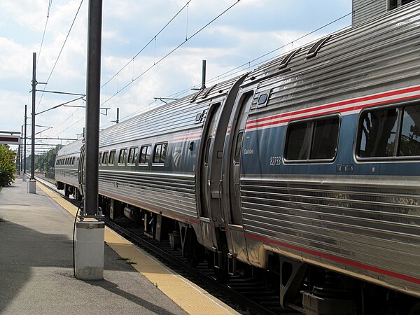 Amfleet I coaches at Kingston station, Rhode Island