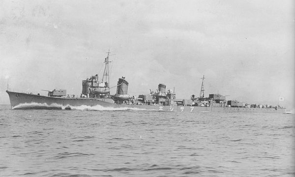 Asashio underway in July 1937.