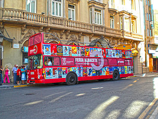 Autobús turístico de Albacete durante la celebración del III Centenario de la Feria