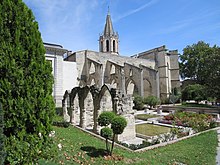 Avignon, Ruínas do Claustro de Saint-Martial 01.JPG