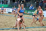 Deutsch: Beachhandball Europameisterschaften 2019 (Beach handball Euro); Tag 5: 6. Juli 2019 – Frauen, Platzierungsspiel für die Ränge 17–20, Nordmazedonien-Slowenien 0:2 (10:13, 9:15) English: Beach handball Euro; Day 5: 6 July 2019 – Placement Match/Cross Match for rank 17–20 Women – North Macedonia-Slovenia 0:2 (10:13, 9:15)