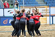 Deutsch: Beachhandball Europameisterschaften 2019 (Beach handball Euro); Tag 5: 6. Juli 2019 – Frauen, Platzierungsspiel für die Ränge 9–12, Deutschland-Polen 2:1 (22:23, 19:16, 7:6) English: Beach handball Euro; Day 5: 6 July 2019 – Placement Match/Cross Match for rank 9–12 Women – Germany-Poland 2:1 (22:23, 19:16, 7:6)