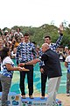 Deutsch: Beachvolleyball bei den Olympischen Jugendspielen 2018; Tag 11, 17. Oktober 2018; Jungen, Medaillenzeremonie - Gold: Schweden (David Åhman & Jonatan Hellvig), Silber: Niederlande (Matthew Immers & Yorick de Groot), Bronze: Argentinien (Bautista Amieva & Mauro Zelayeta) English: Beach volleyball at the 2018 Summer Youth Olympics at 17 October 2018 – Boys Victory ceremony - Gold: Sweden (David Åhman & Jonatan Hellvig), Silver: Netherlands (Matthew Immers & Yorick de Groot), Bronze: Argentina (Bautista Amieva & Mauro Zelayeta)