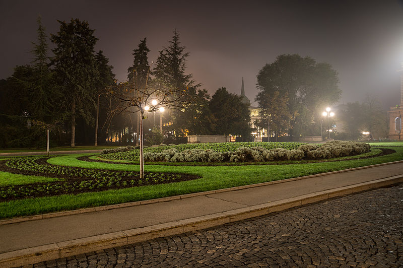 File:Belgrade, Old Palace park 01.jpg