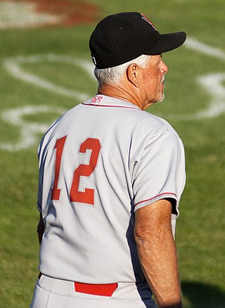 <span class="mw-page-title-main">Bobby Cuellar</span> American baseball player (born 1952)