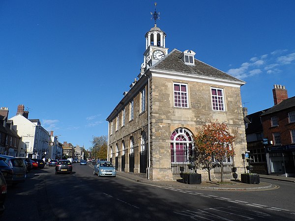 Image: Brackley Town Hall (geograph 4247452)