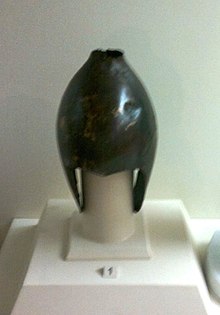 Bronze helmet from Nuydi.jpg