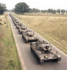 Leopard-1-Panzer der 0-Serie auf dem Truppenübungsplatz Munster, 1965