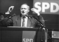 Bundesarchiv Bild 183-1990-1025-300, Dessau, SPD-Wahlkundgebung, Oskar Lafontaine.jpg