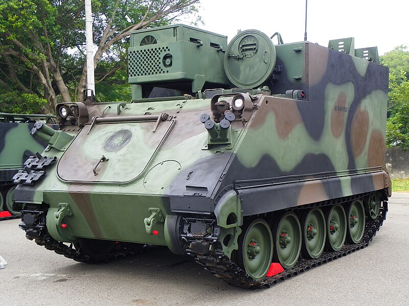 File:CM-26 Armored Command Post Carrier in Chengkungling 20111009.jpg