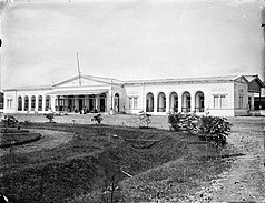 Bangunan pertama Stasiun Surabaya Kota