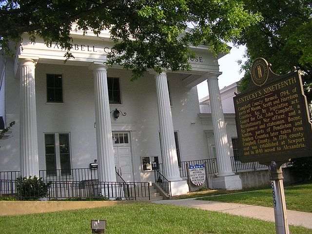 Campbell County Courthouse and county historical marker in Alexandria, Kentucky