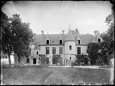 Château de Cangé (fachada principal com vista para o parque) .jpg
