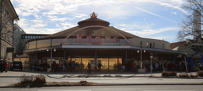 File:Circus Krone in München.jpg