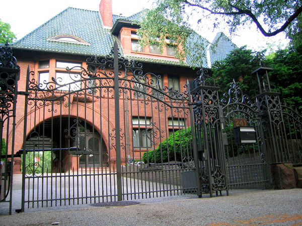 Charles Millard Pratt House, 241 Clinton Ave, Brooklyn