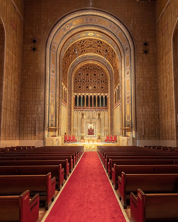 The interior of Congregation Emanu-El of New York, the largest Reform synagogue in the world.