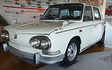 Later 1300 Standard sedan, with twin headlamps and painted bumpers Contessa1300.jpg