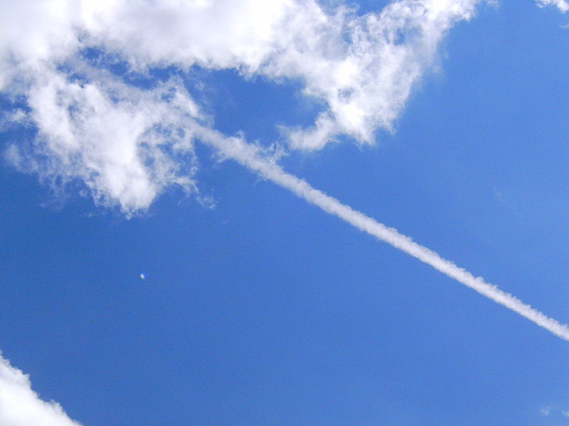 File:Contrails 027.jpg