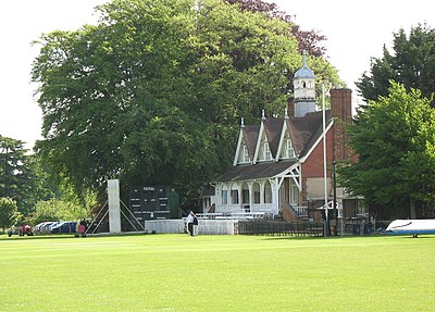 Cricket pavilion in University Parks, Oxford.jpg