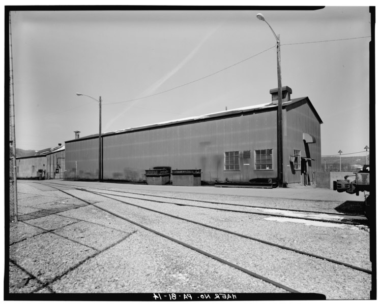 File:DIMENERALIZER BUILDING (LOCATION K), SOUTH AND EAST SIDES - Shippingport Atomic Power Station, On Ohio River, 25 miles Northwest of Pittsburgh, Shippingport, Beaver County, PA HAER PA,4-SHIP,1-14.tif
