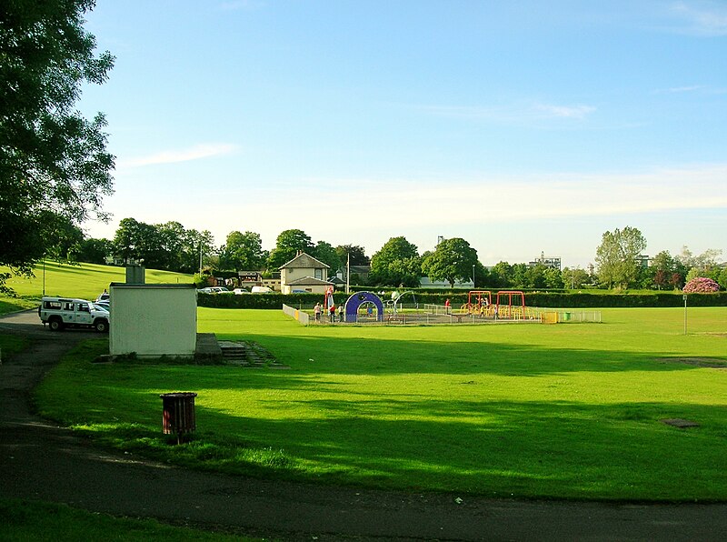 File:Dalry Park looking west.JPG