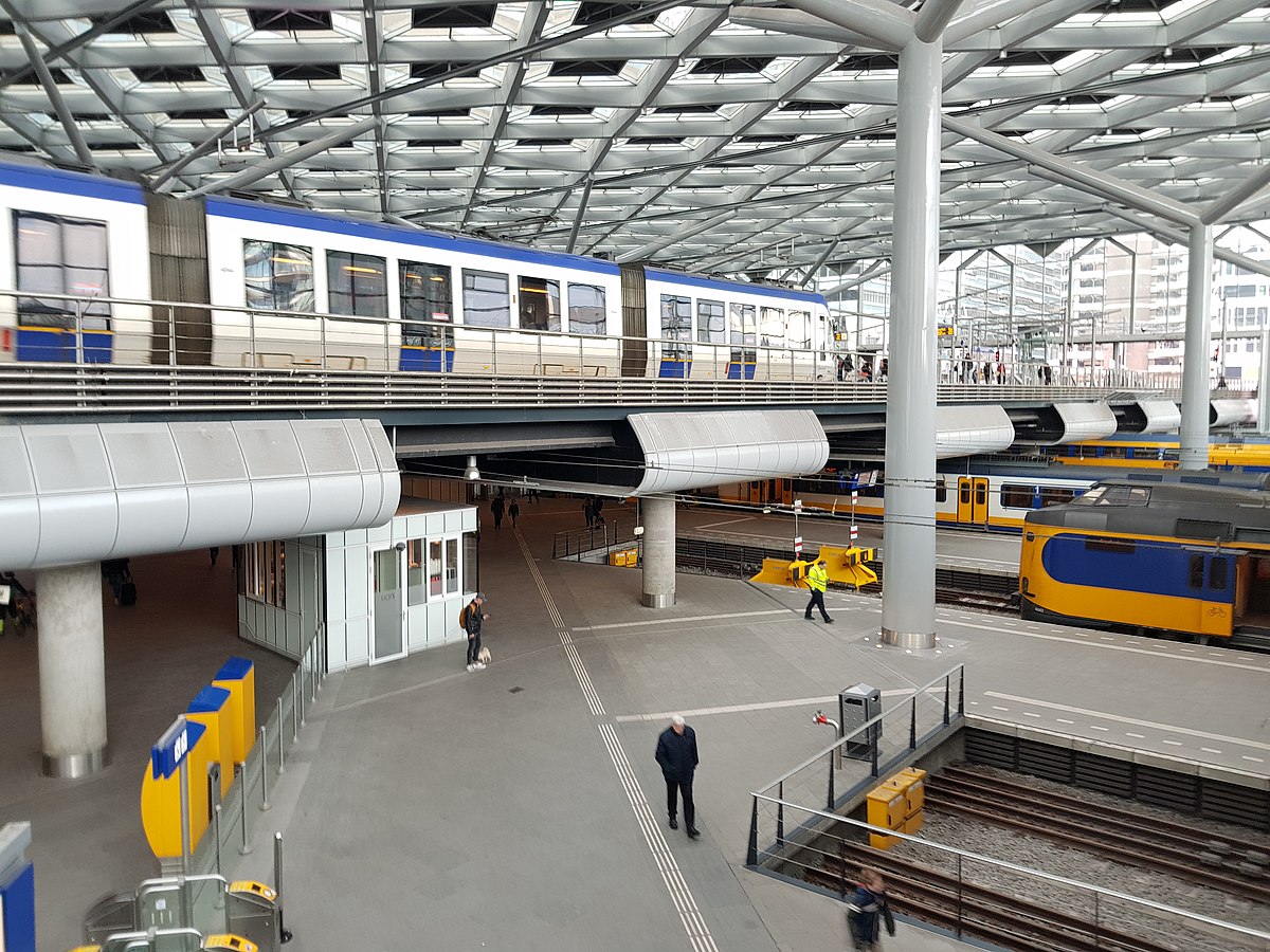 ambitie slecht Idool Station Den Haag Centraal - Wikipedia